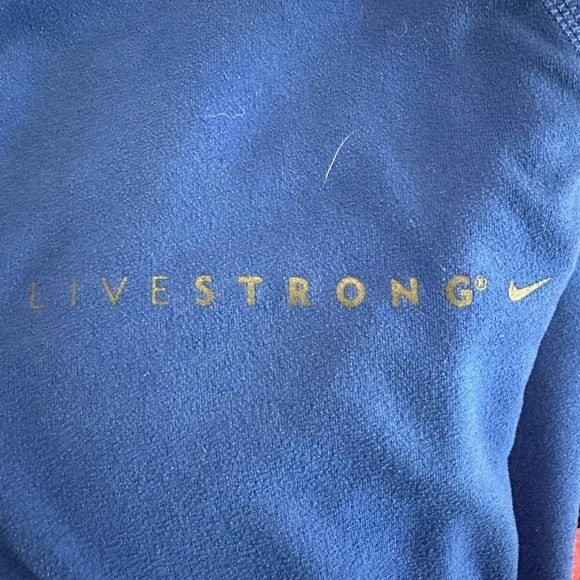 Nike 1/4 zip blue Livestrong pullover lightweight - Picture 4 of 4
